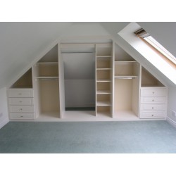 Шкафы под углом  для мансарды 